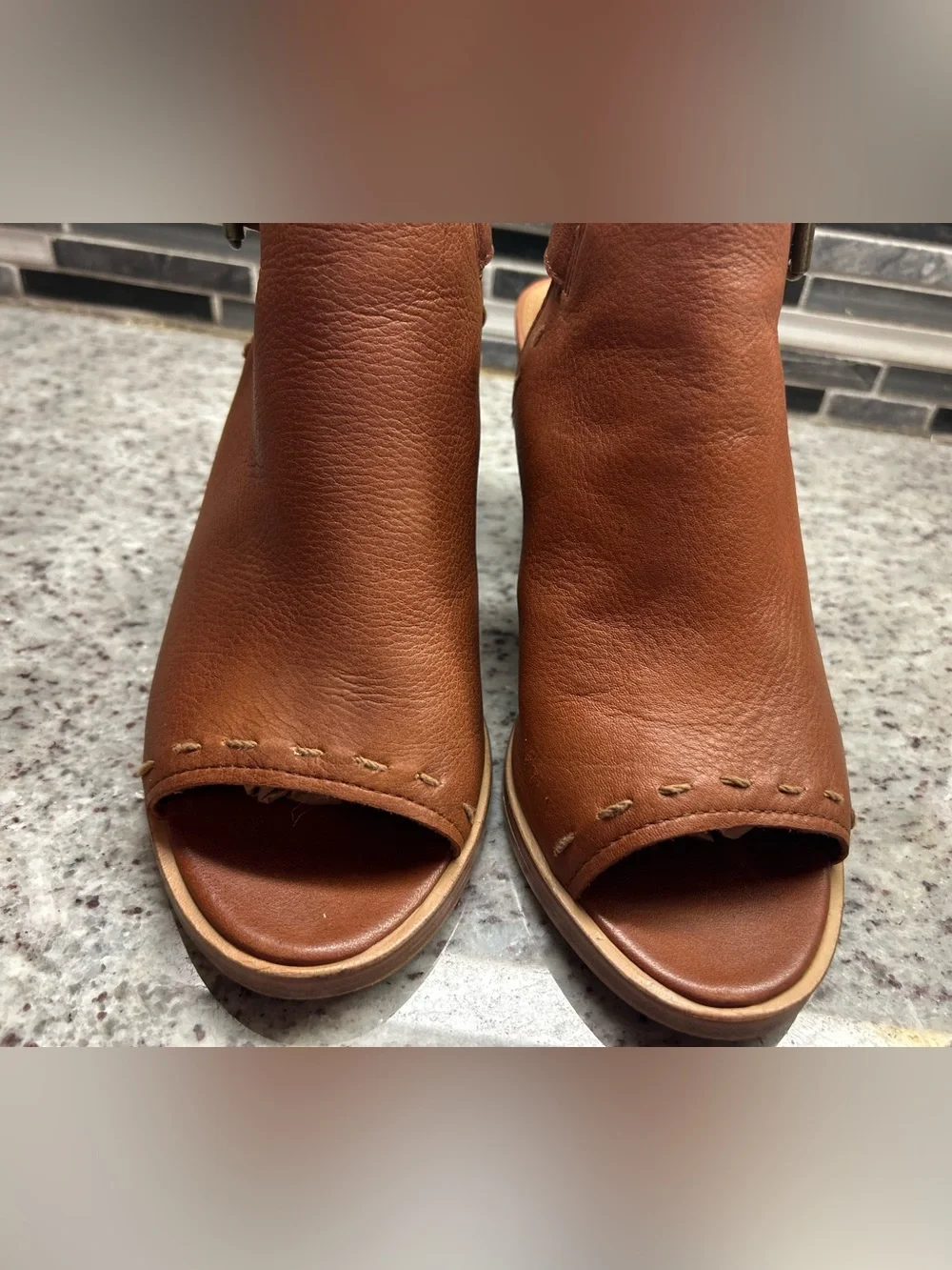 Frye & Co Women's chestnut brown Leather Open-Toe Block Heel Sandal size 8